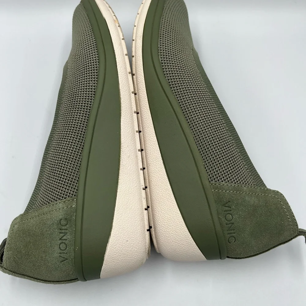 Vionic Army Green Wedge Size 9 - Picture 6 of 16